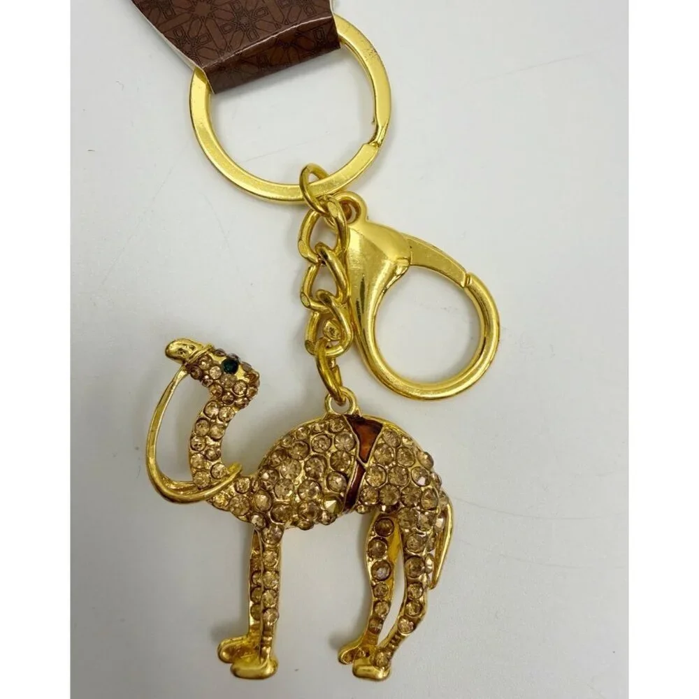 Camel Rhinestone Gold Tone Keychain Key Ring Collectable - Picture 1 of 5